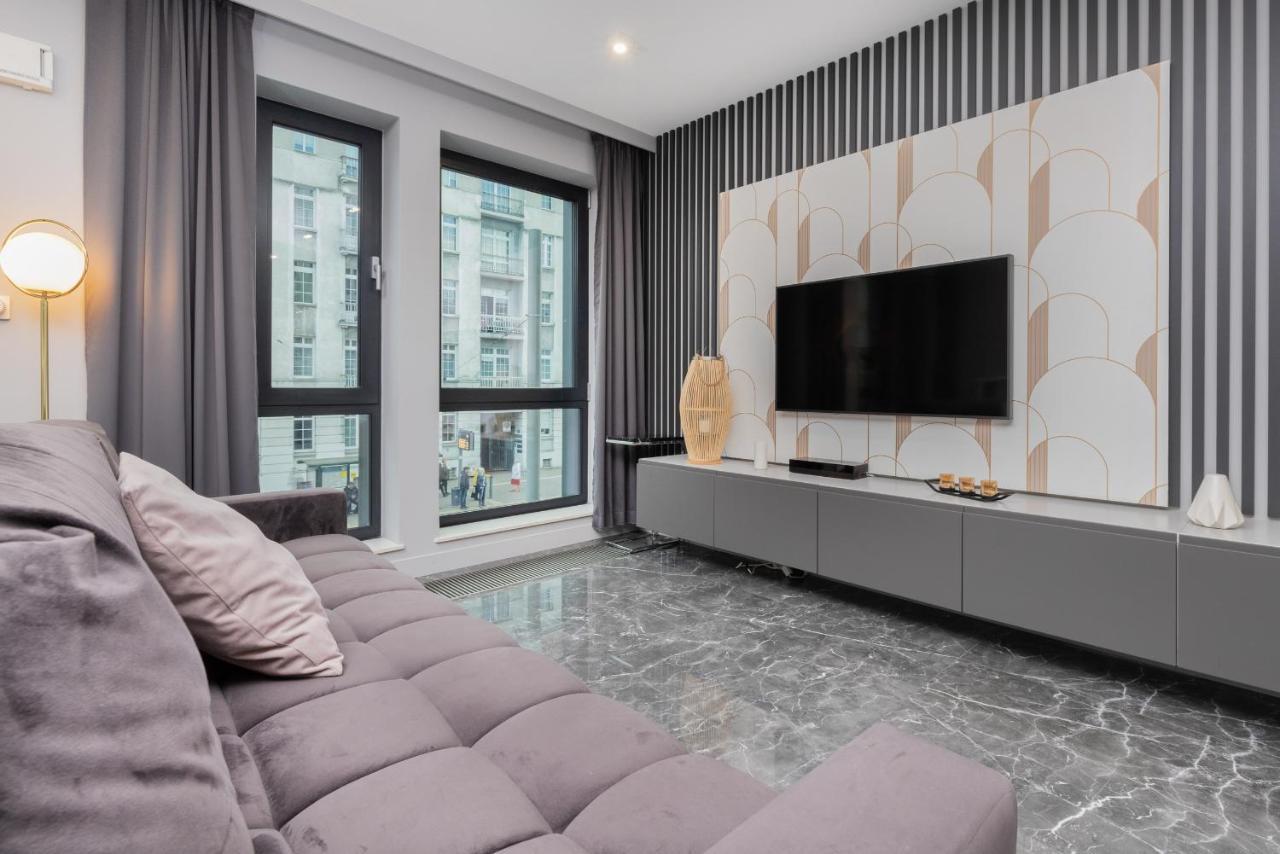 Luxurious Apartment With Two Bedrooms And Parking In Gdynia By Noclegi Renters Buitenkant foto