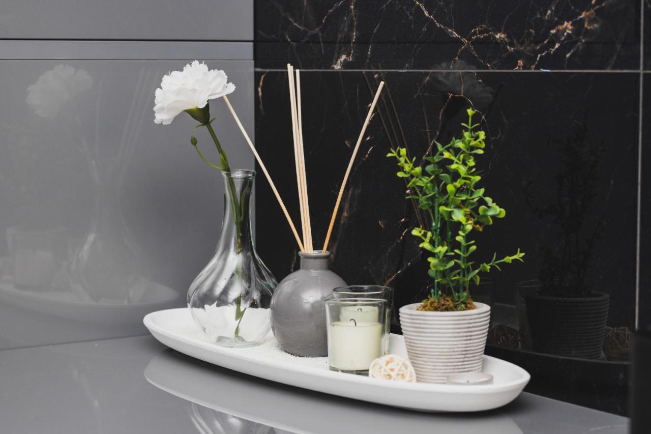 Luxurious Apartment With Two Bedrooms And Parking In Gdynia By Noclegi Renters Buitenkant foto